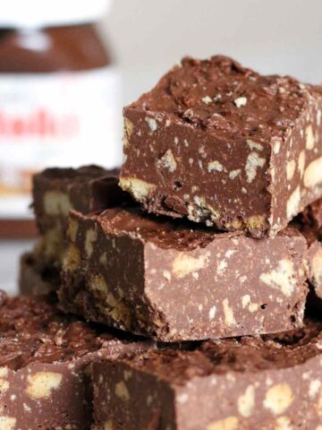 plate of nutella tray bake tiffin slices