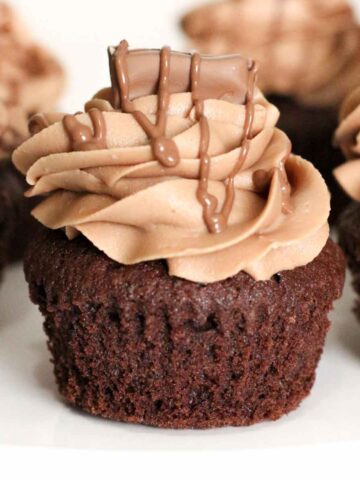 thumbnail image for galaxy chocolate cupcakes
