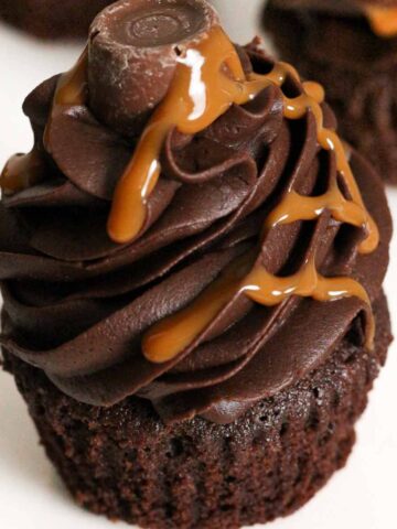 thumbnail image for rolo cupcakes