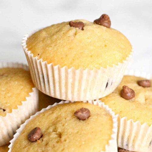 thumbnail image of chocolate chip fairy cakes