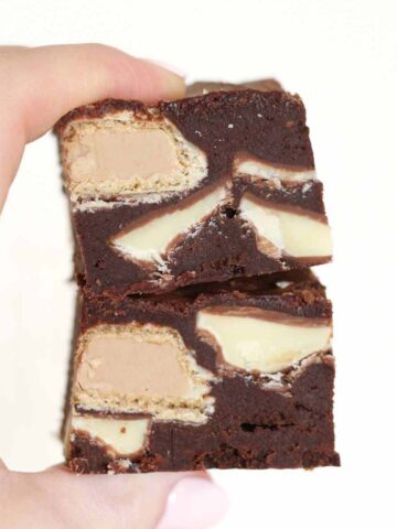 thumbnail image of kinder bueno brownies