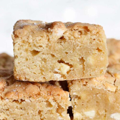 thumbnail image of lemon meringue blondies