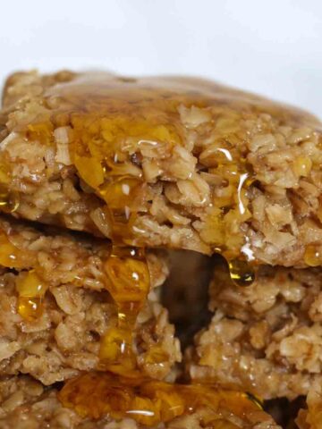 thumbnail image of gooey flapjack slices