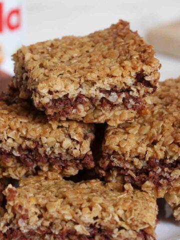 thumbnail image of nutella flapjacks on a plate