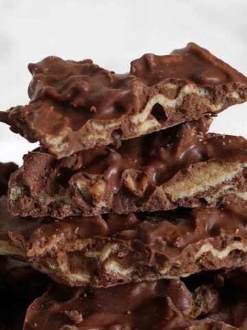 thumbnail image of chocolate potato chip bark