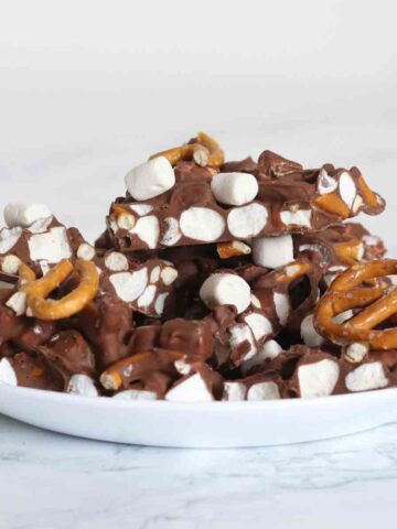thumbnail image of chocolate pretzel marshmallow bark