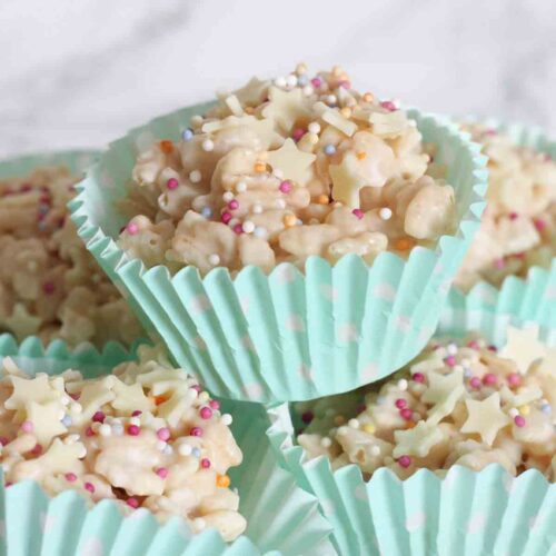 thumbnail image of white chocolate rice krispie cakes