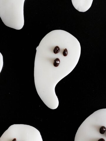 thumbnail image of white chocolate ghosts