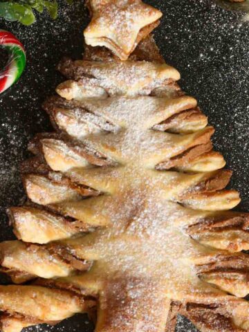 biscoff puff pastry christmas tree thumbnail image