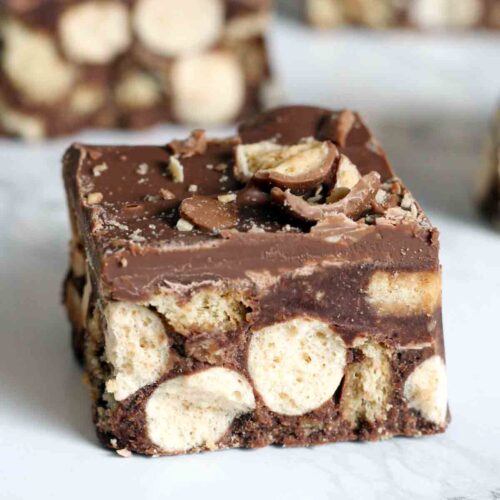 thumbnail image of maltesers tray bake tiffin