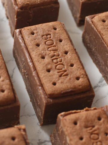 thumbnail image bourbon biscuit tray bake