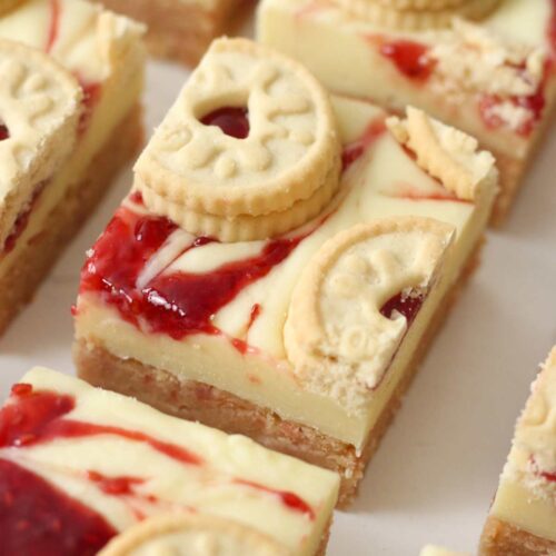 jammie dodger tray bake thumbnail image