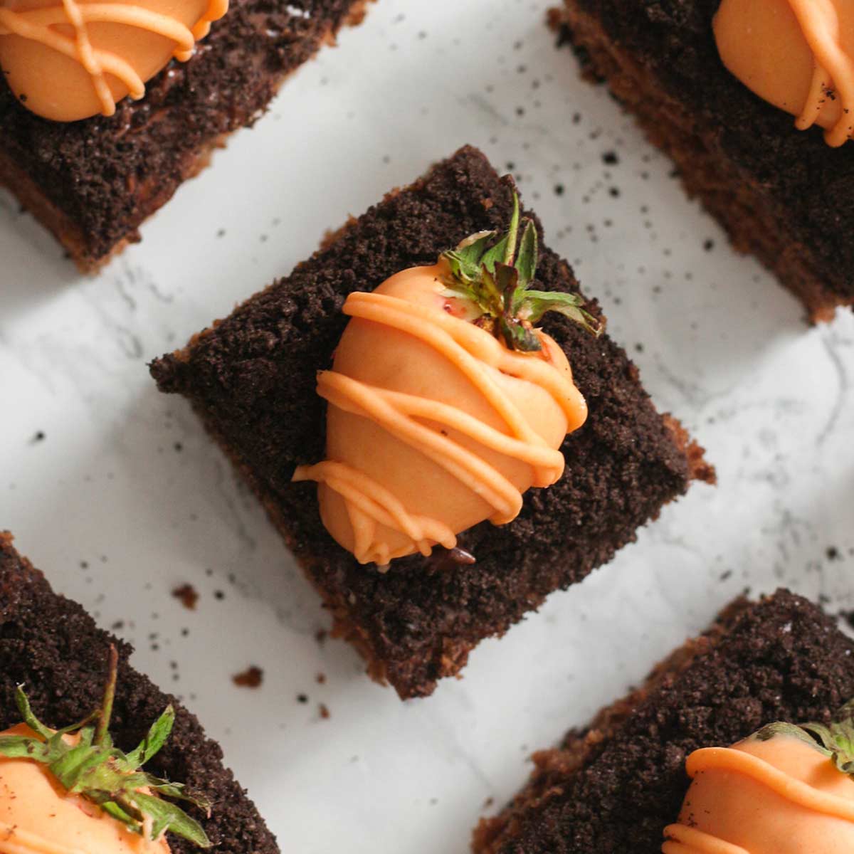 thumbnail image of easter carrot patch traybake cake