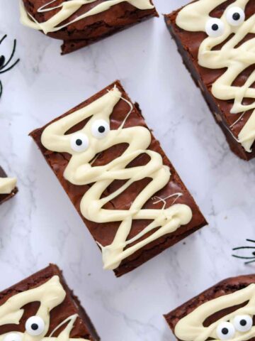 thumbnail image of halloween mummy brownies