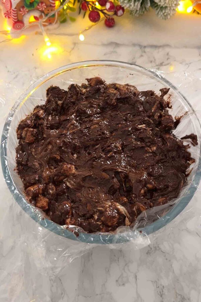 bowl of rocky road mixture lined with clingfilm