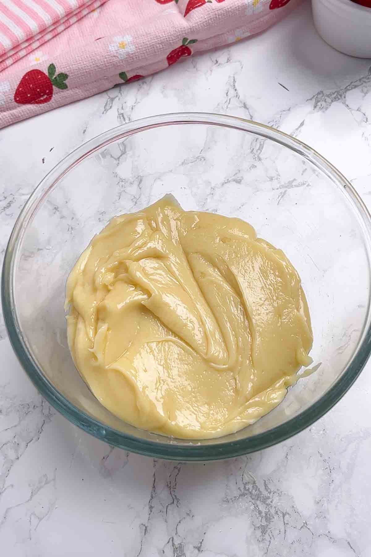 bowl of freshly made white chocolate ganache