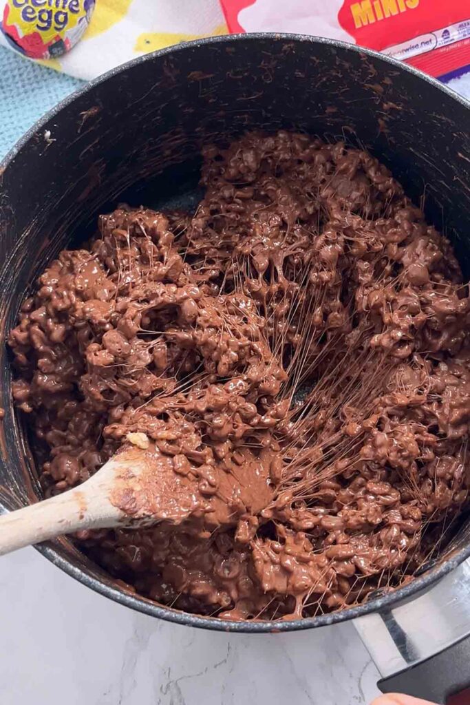 sticky krispie mixture in a saucepan