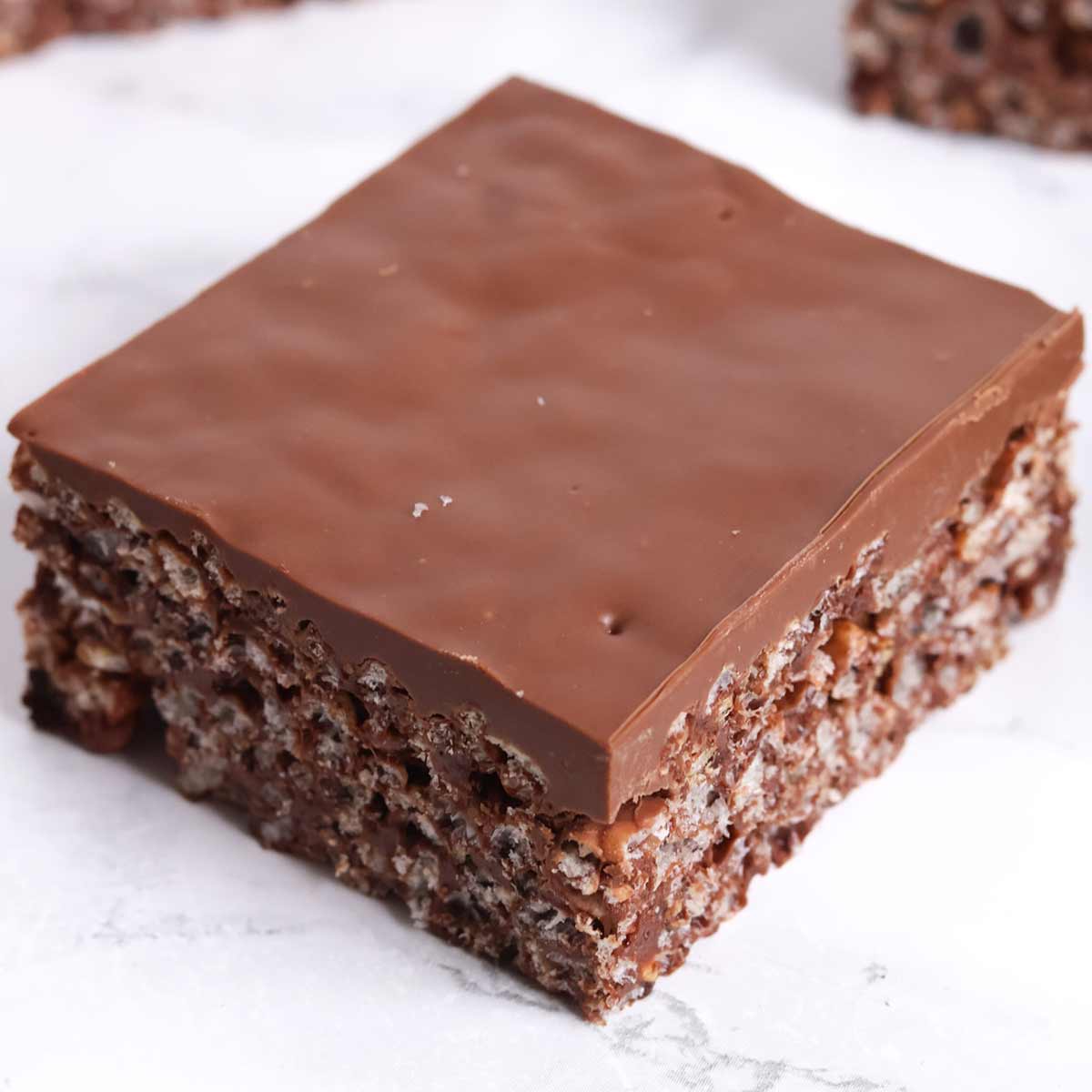 thumbnail image of chocolate marshmallow rice krispie traybake