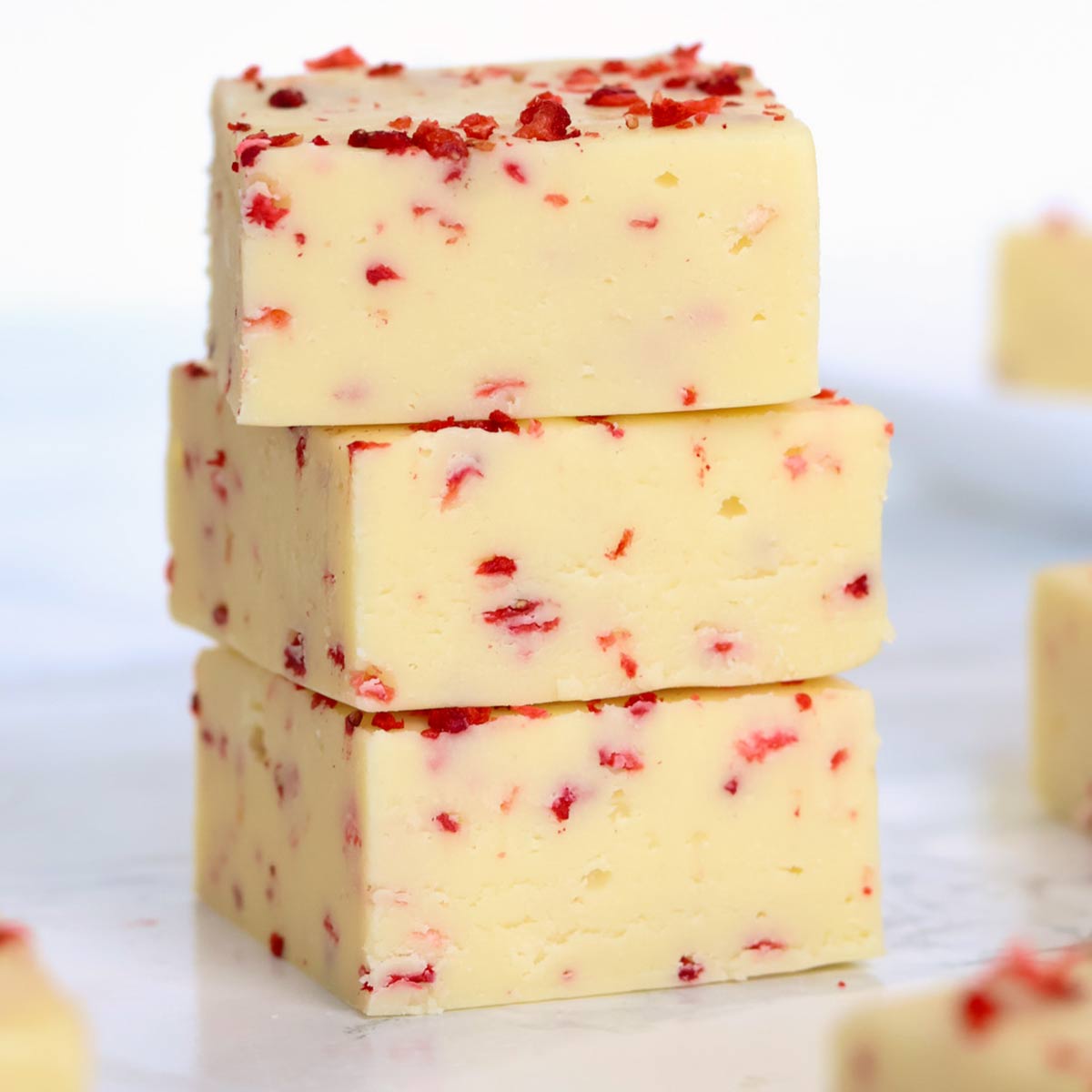thumbnail image of strawberry lemonade fudge stack